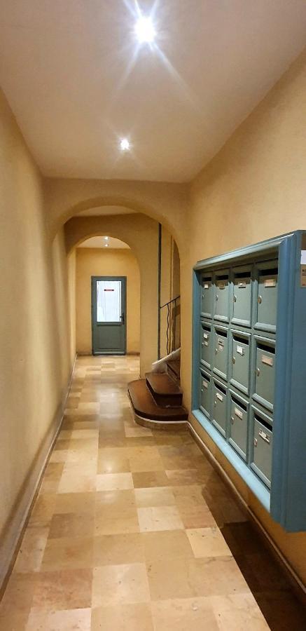ツーロンChambre D'Hotes Sde, Wc Prive Climatise Dans Loft 80M2 Espace Commun Avec Les Habitants Salon Et Cuisineアパートメント エクステリア 写真