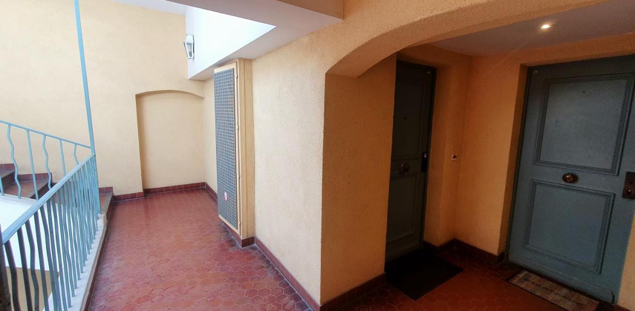 ツーロンChambre D'Hotes Sde, Wc Prive Climatise Dans Loft 80M2 Espace Commun Avec Les Habitants Salon Et Cuisineアパートメント エクステリア 写真