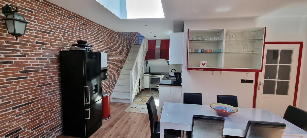 ツーロンChambre D'Hotes Sde, Wc Prive Climatise Dans Loft 80M2 Espace Commun Avec Les Habitants Salon Et Cuisineアパートメント エクステリア 写真