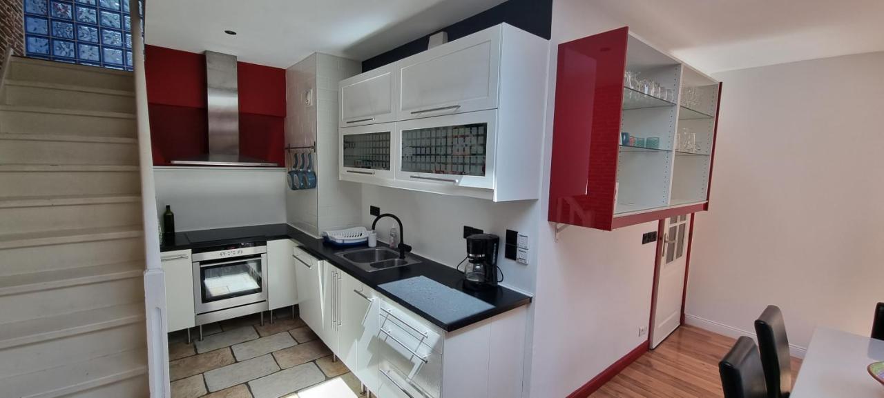 ツーロンChambre D'Hotes Sde, Wc Prive Climatise Dans Loft 80M2 Espace Commun Avec Les Habitants Salon Et Cuisineアパートメント エクステリア 写真