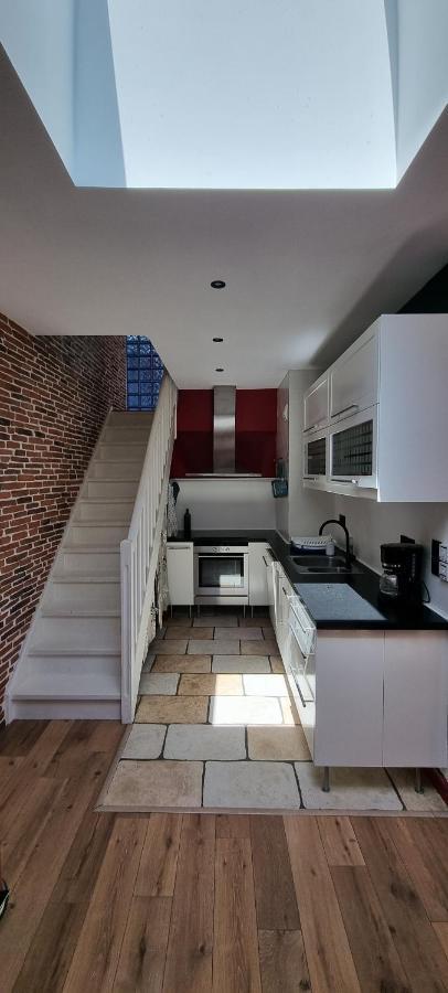ツーロンChambre D'Hotes Sde, Wc Prive Climatise Dans Loft 80M2 Espace Commun Avec Les Habitants Salon Et Cuisineアパートメント エクステリア 写真