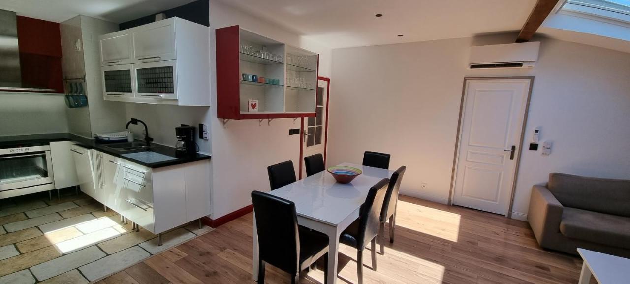 ツーロンChambre D'Hotes Sde, Wc Prive Climatise Dans Loft 80M2 Espace Commun Avec Les Habitants Salon Et Cuisineアパートメント エクステリア 写真