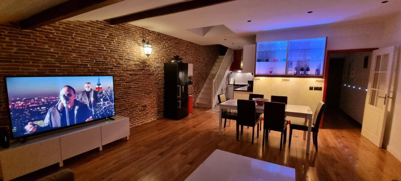ツーロンChambre D'Hotes Sde, Wc Prive Climatise Dans Loft 80M2 Espace Commun Avec Les Habitants Salon Et Cuisineアパートメント エクステリア 写真